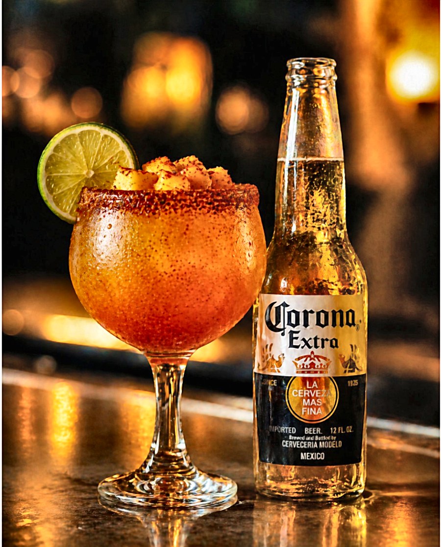 Michelada Sunset con Corona